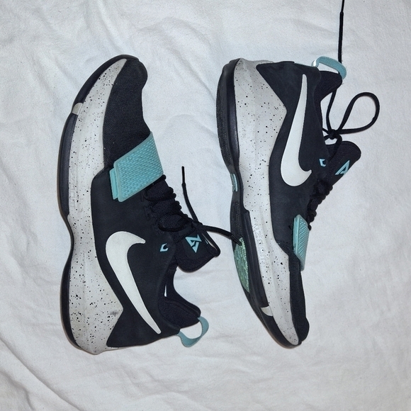 Men's Nike - Picture 2 of 6